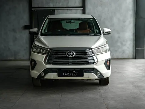 2017 Toyota Innova Crysta 2.4G(FLT)